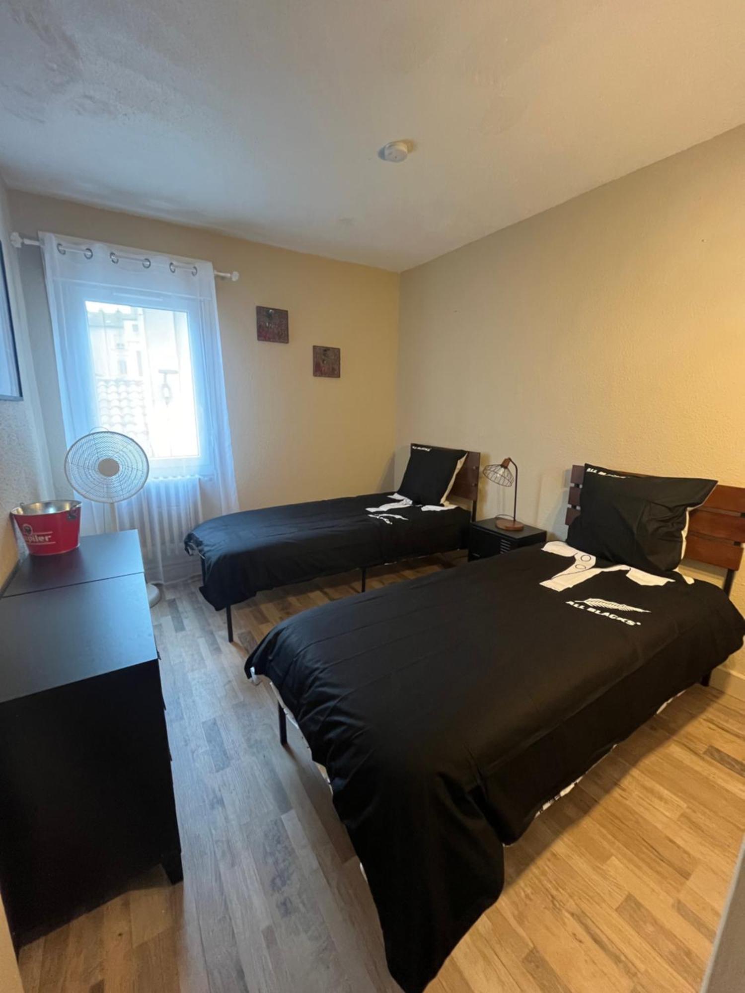 Appart Hotel Les Fleurs Ales Bagian luar foto